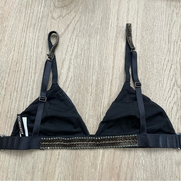 $195 Avery Rose Lingerie Size Medium Lemoure Black
Bra Hand Beaded Crystals - Picture 4 of 10